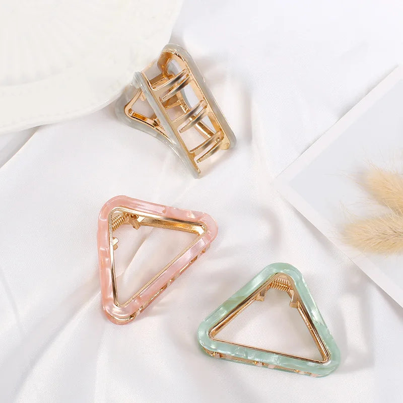 Geometric Flower Hollow Hair Claw
