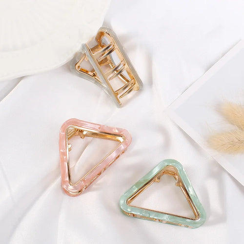 Geometric Flower Hollow Hair Claw