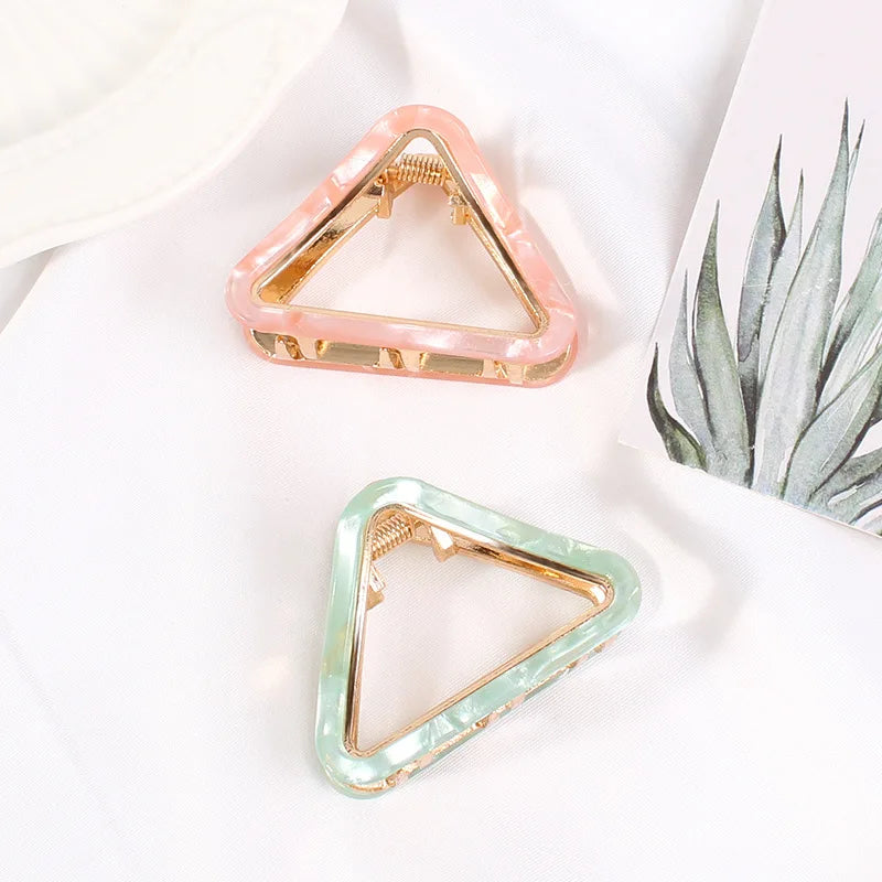Geometric Flower Hollow Hair Claw